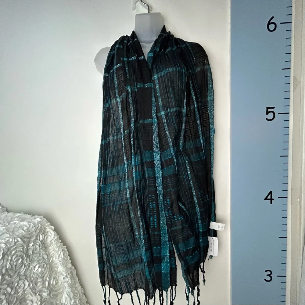 Christopher‎ & Banks CJ Banks Black/Blue Plaid Scarf NWT